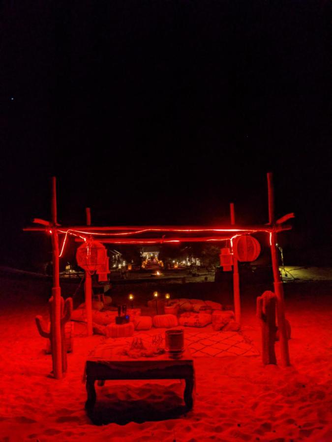 Hotel Sahara Majestic Luxury Camp Merzouga Esterno foto The 2011 edition of the festival