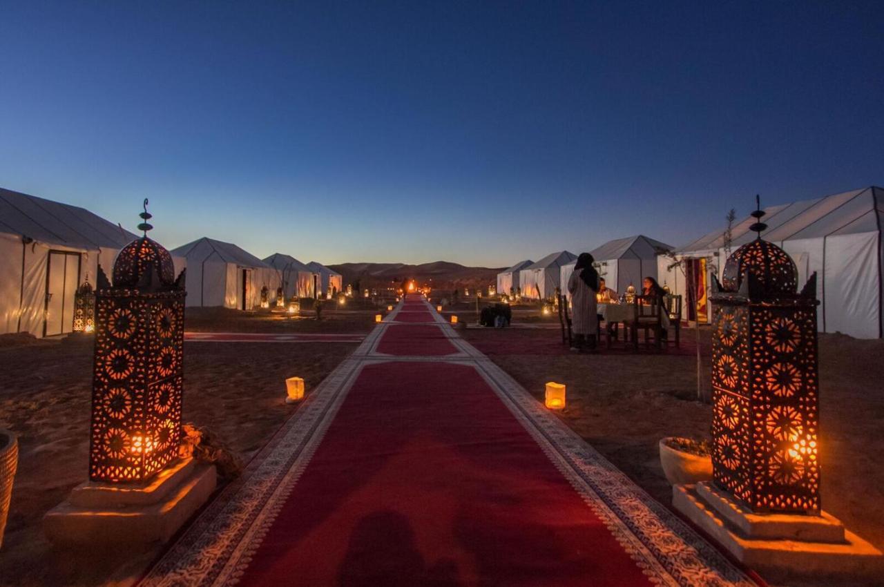 Hotel Sahara Majestic Luxury Camp Merzouga Esterno foto The Bvlgari Resort in Al-Khasanah, near Wadi Rum